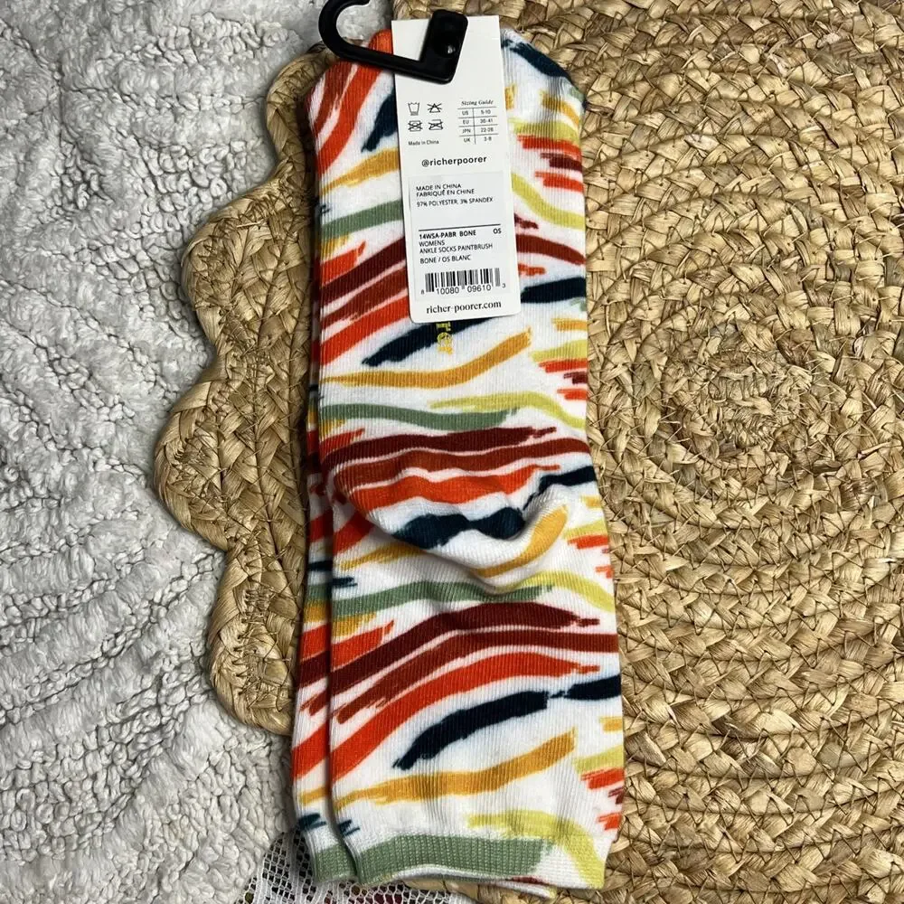 Richer Poorer Women’s Ankle Socks Paintbrush Stripes Lightweight Colorful